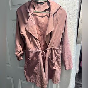 Naked wardrobe Trench